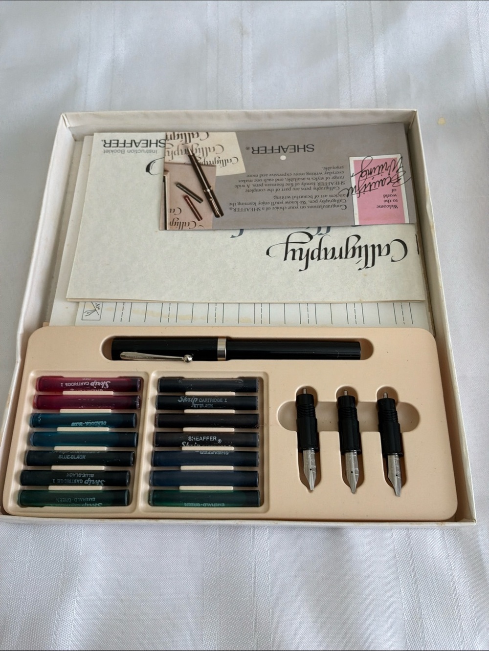 Sheaffer Calligraphy Set – Brown Calligraphy Kit - Picture 2 of 3
